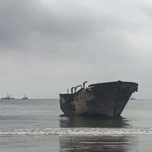Armadores afectados por incendio en Manta consideran insuficiente el crédito 7x7 para reactivar sus actividades