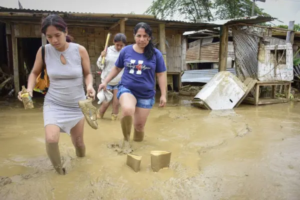 fenómeno de El Niño con lluvias extremas en Ecuador y Sudamérica