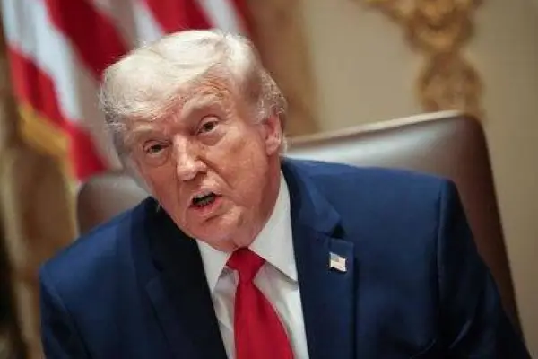 Trump suspende los ataques contra Irán alegando la aprobación de los “puntos finales” del acuerdo