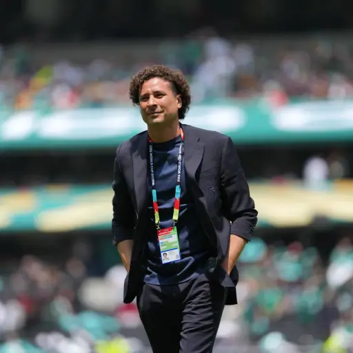 El mexicano “Memo” Ochoa celebra su histórico récord de seis Copas del Mundo