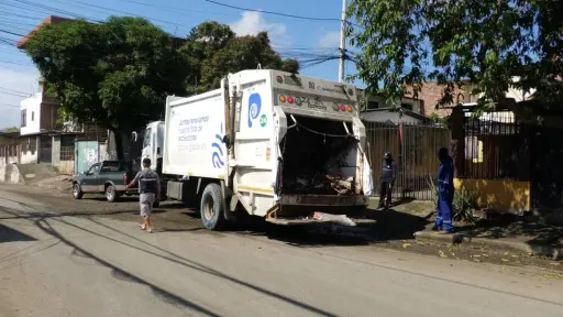 Flota de recolección de basura de Portoviejo sumará cinco nuevos carros hasta el 20 de junio