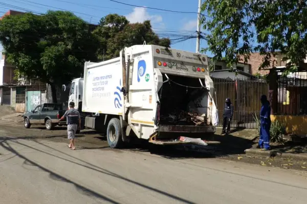 MUNICIPIO DE PORTOVIEJO RECOLECCIÓN DE BASURA