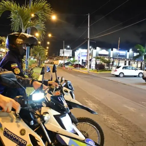 Controles y cierres viales continuarán este viernes y sábado en la avenida Manabí