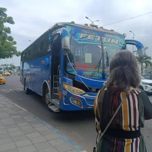 Concejo de Manta aprueba en primera instancia incremento de la tarifa del transporte urbano de 40 a 50 centavos