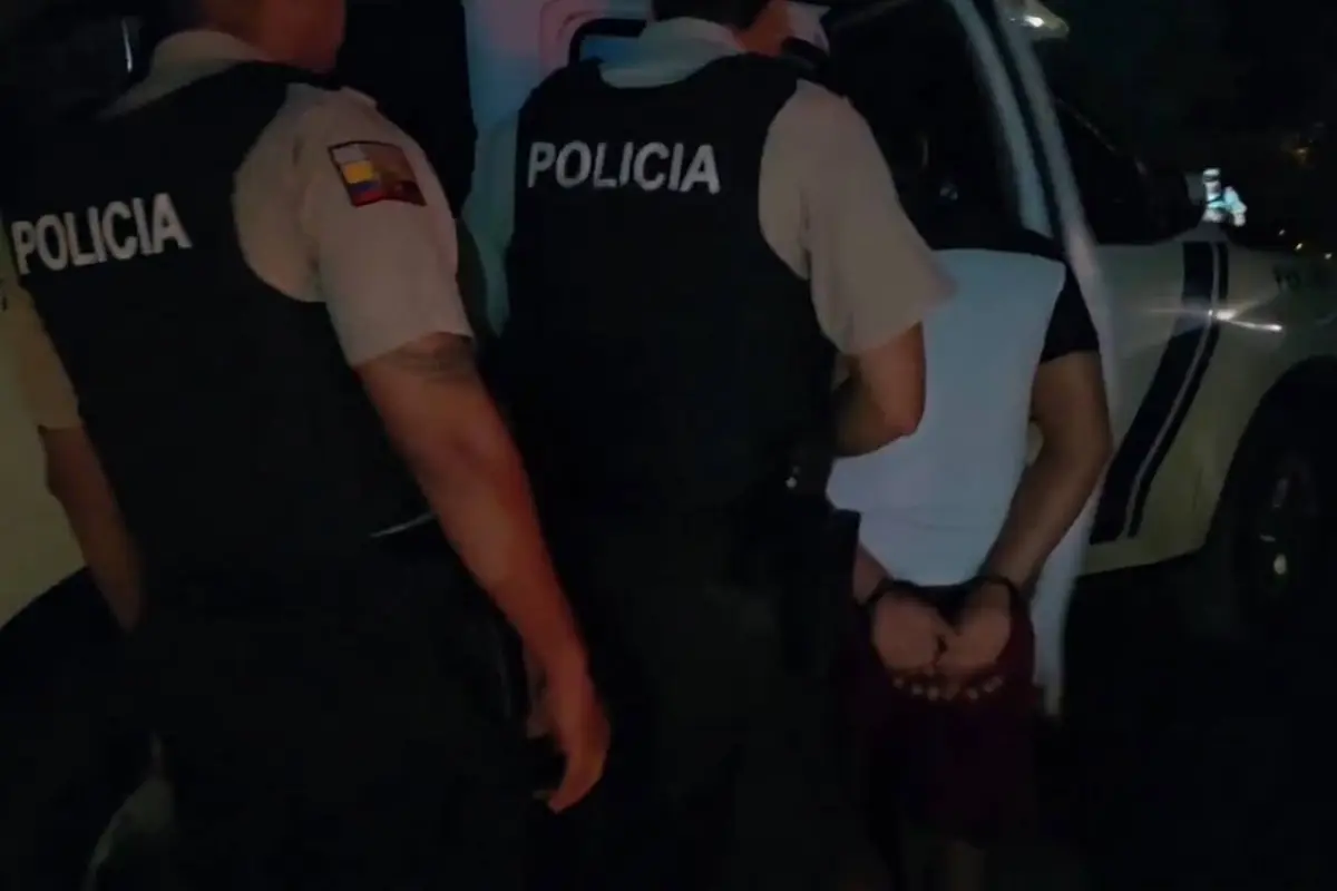 El hombre detenido durante el operativo de la Policía fue llevado ante las autoridades judiciales., Policía Nacional