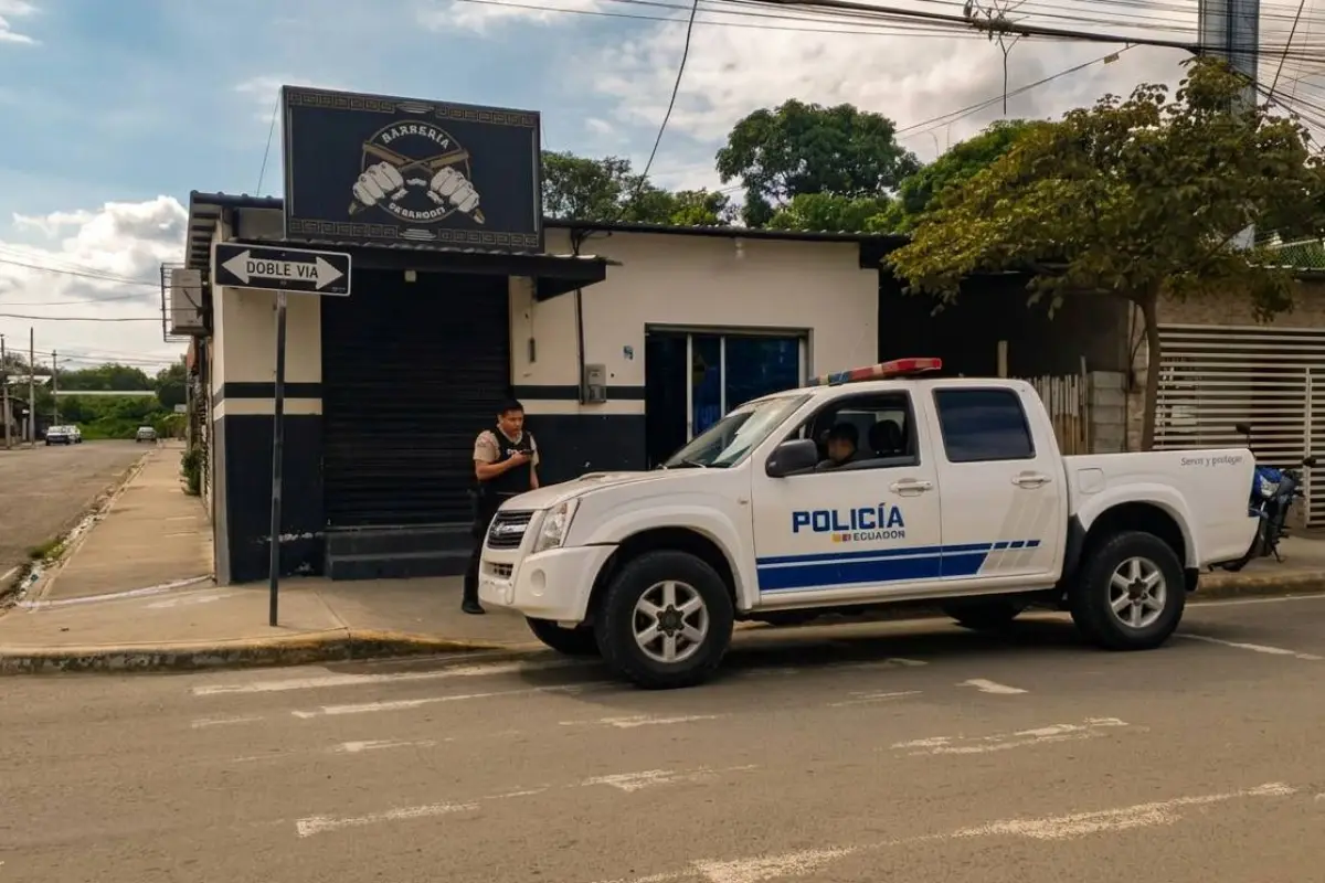 El ataque armado ocurrió en una barbería en la calle principal de la ciudadela San Gregorio de Portoviejo, a pocos metros de la UPC del sector., ED