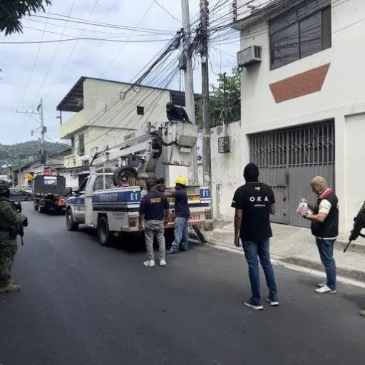 Desinstalan cámaras ilegales de videovigilancia en La Florida de Guayaquil 