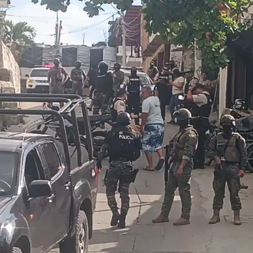 Hombre fue asesinado a tiros en el barrio Los Jardines de Manta