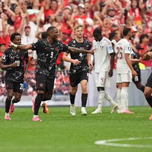 Jonathan David firma hat-trick en la victoria 6-0 de Canadá sobre Catar en Vancouver