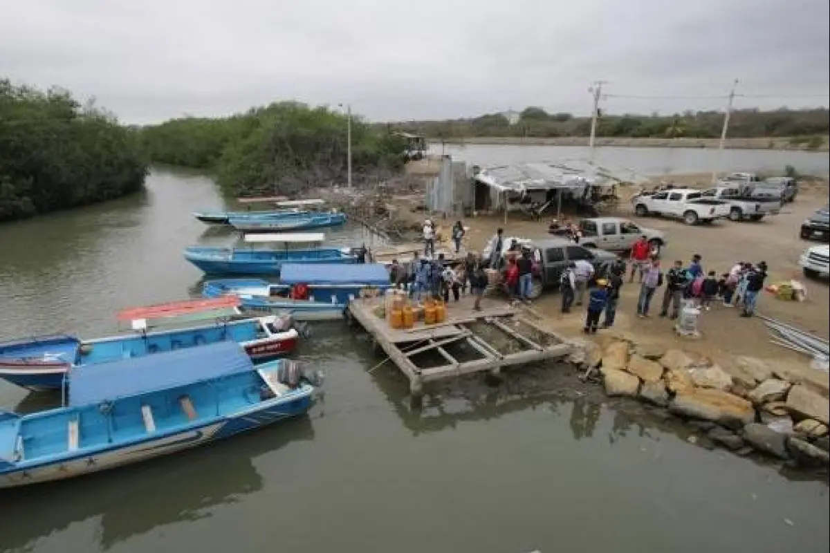 Decenas de patrullajes se han realizado en las cercanías de la isla Puná desde el domingo., Foto: Redes Sociales