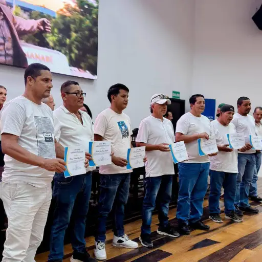 Municipio de Manta y ULEAM certifican a más de 1.200 personas en “Emprendedores del Cambio”