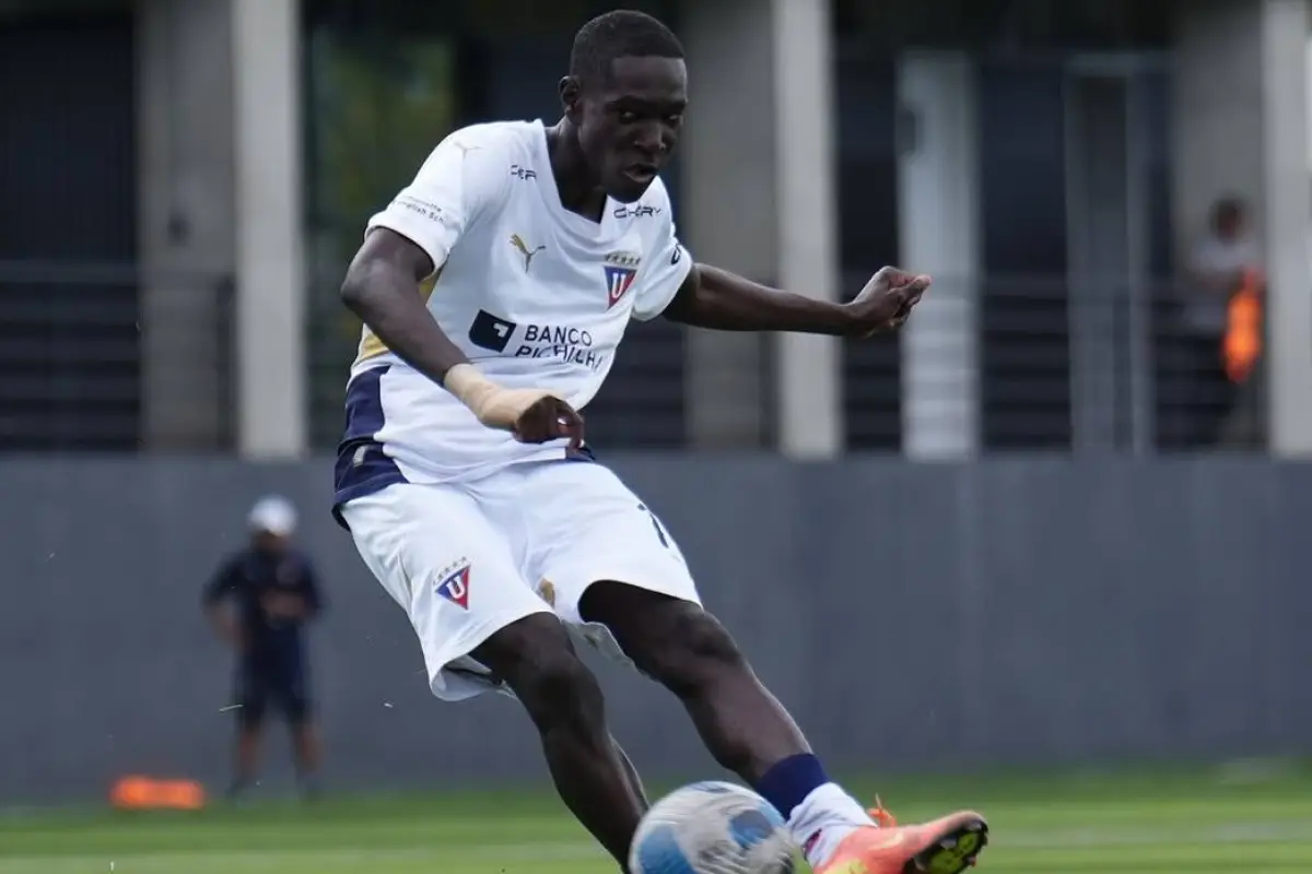 Josué Caicedo cedido al FC Barcelona B