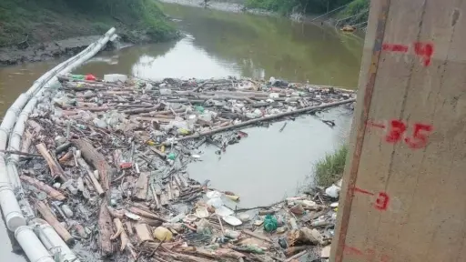 Barreras disminuyen contaminación en el río Portoviejo