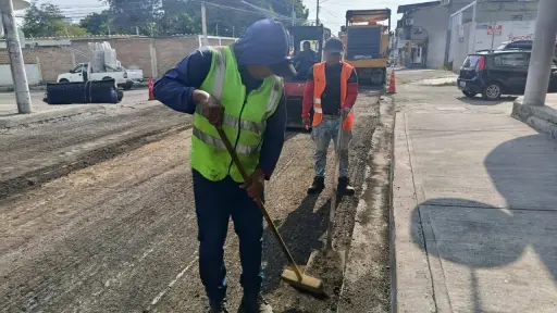Manta acelera la rehabilitación vial con el avance del Plan 70K