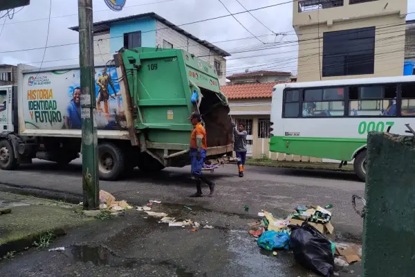 Recolección de basura en Mocache. ,Cortesía