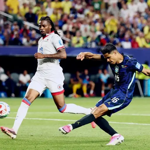 La selección de Brasil vence 3-0 a Haití y suma su primera victoria en la Copa del Mundo