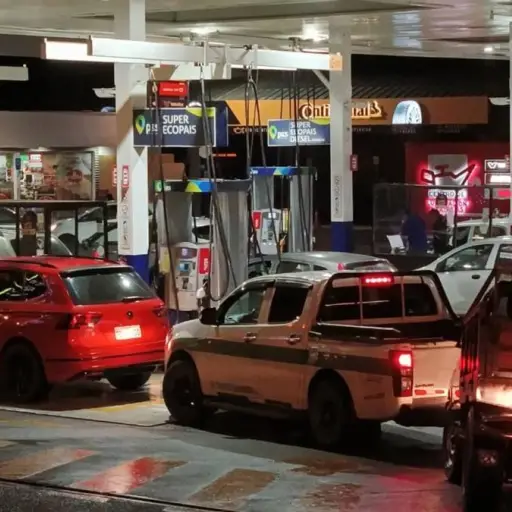 El precio de la gasolina en Ecuador es de los más bajos de Sudamérica, según indicadores internacionales