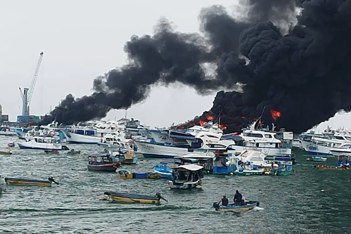 incendio puerto de manta causas siniestro