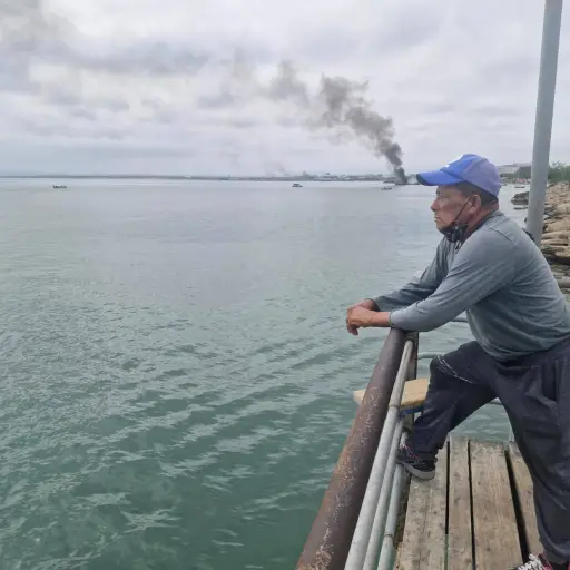 Entre el triunfo y las cenizas: Manta vive el Triatlón Nacional bajo la sombra de la tragedia en el puerto