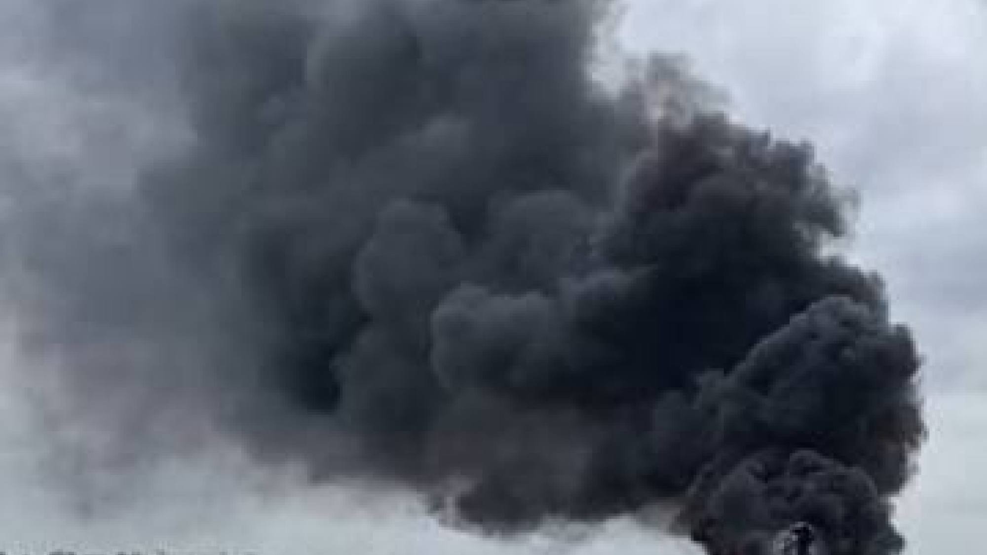 Puerto de Manta: incendio vuelve a activarse en embarcación 