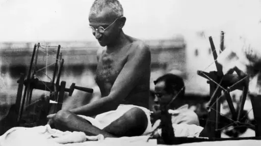 Mahatma Gandhi: la muerte violenta del apóstol de la paz en la India