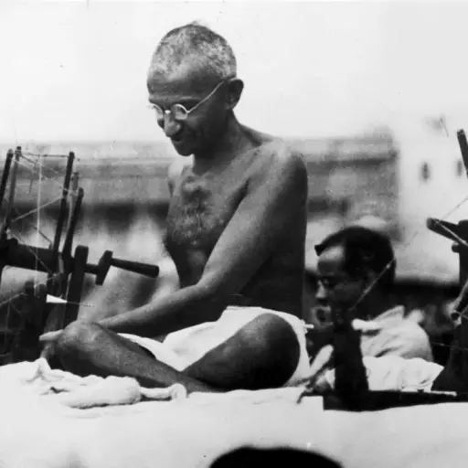 Mahatma Gandhi: la muerte violenta del apóstol de la paz en la India