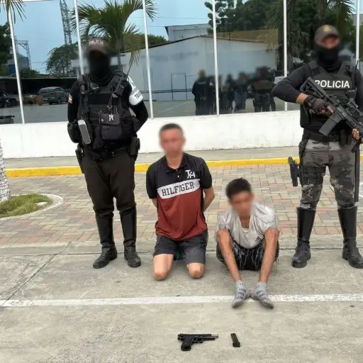 Frustran un presunto secuestro en Manta y detienen a dos hombres con antecedentes delictivos  