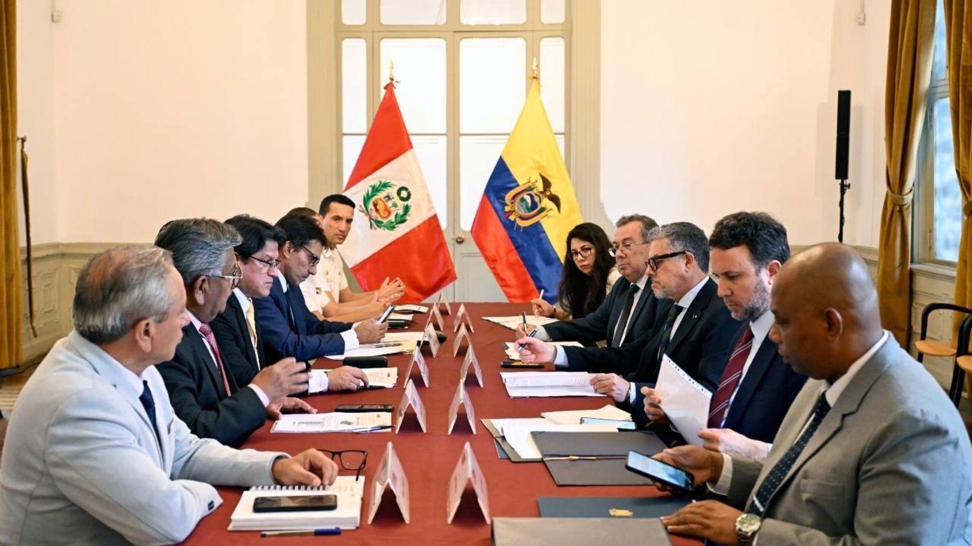 Ecuador y Perú fortalecen cooperación bilateral en seguridad, comercio y asuntos fronterizos