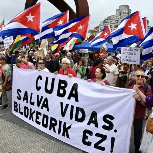 China asegura que Estados Unidos no puede justificar el bloqueo a Cuba con “acusaciones inventadas”