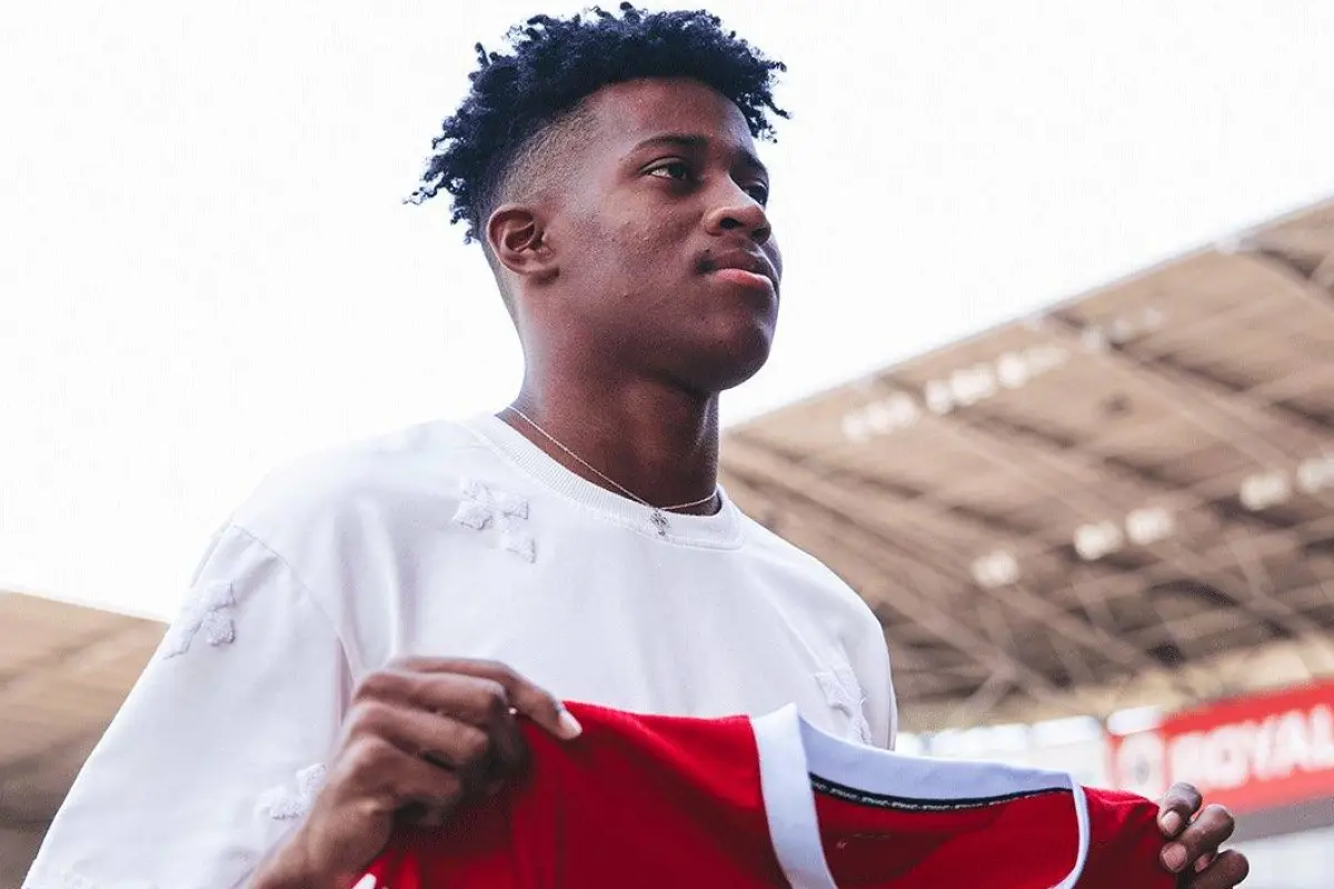 Carlos Daniel Mejía firma con el Royal Antwerp de Bélgica