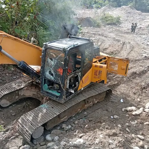 Inhabilitan maquinaria y campamento de minería ilegal en Palora, Morona Santiago