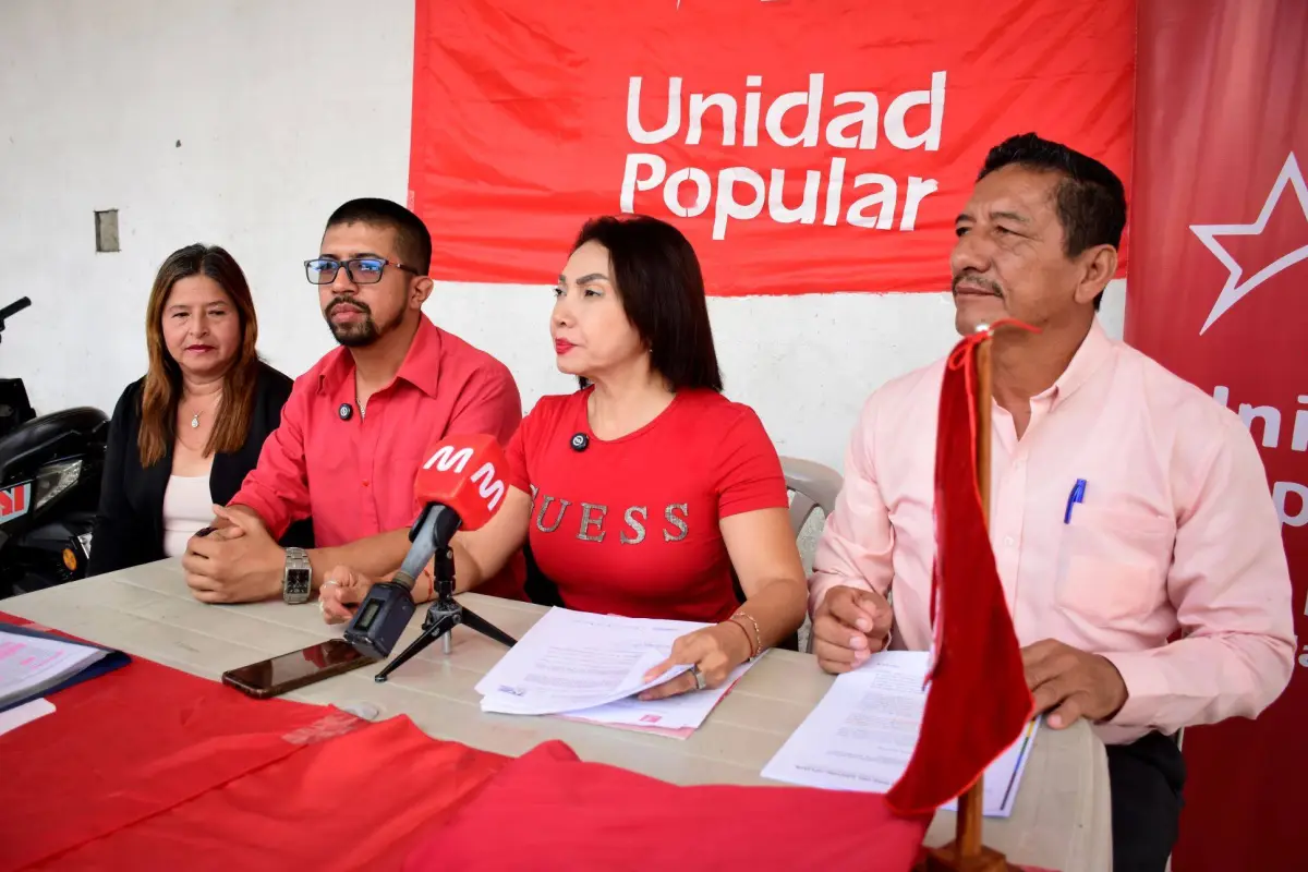 Varios de los dirigentes de Unidad Popular en Manabí., El Diario