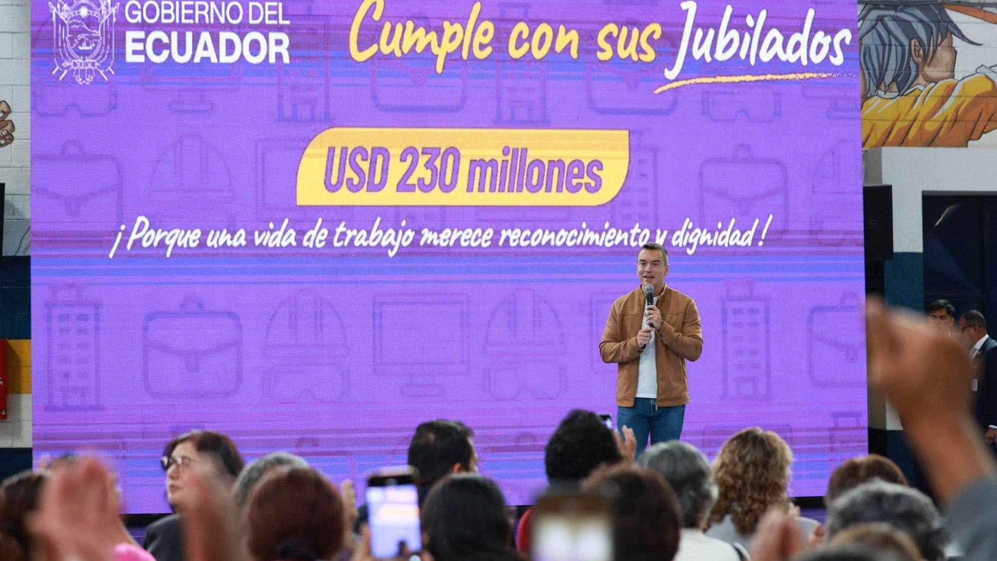 Gobierno desembolsa USD 230 millones para compensaciones jubilares pendientes