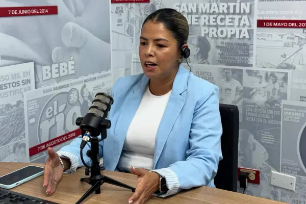 MARÍA BEATRIZ SANTOS