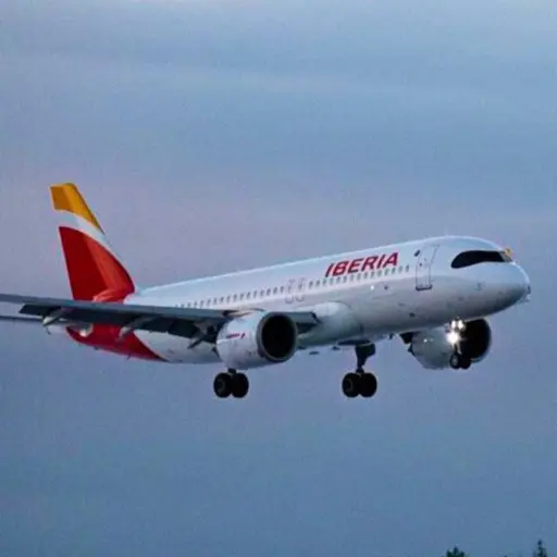Iberia reubica pasajeros en otros vuelos hacia Madrid