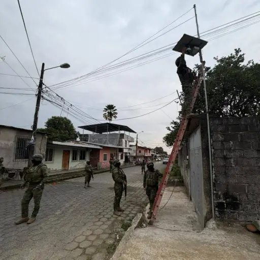 Montalvo: desmantelan red clandestina de cámaras utilizada para vigilar movimientos policiales