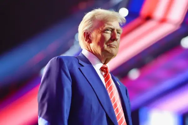 Donald Trump promueve el diálogo diplomático entre Zelenski y Putin