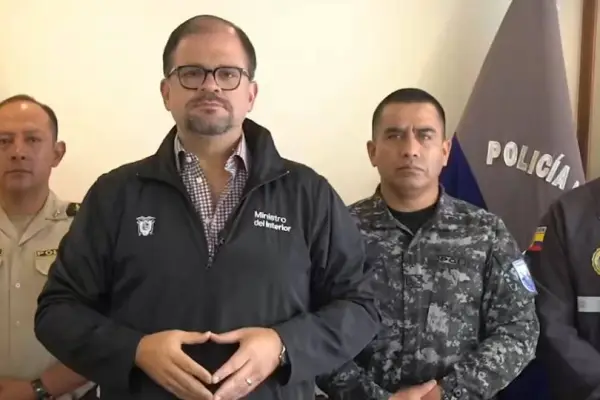 El Gobierno de Ecuador muestra su respaldo a dos policías sentenciados por muerte de sospechoso en Quito.
