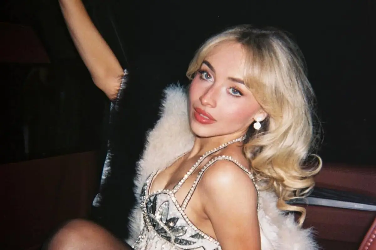 Sabrina Carpenter obtuvo una orden de alejamiento temporal después de denunciar que un hombre intentó ingresar por la fuerza a su residencia., Redes sociales