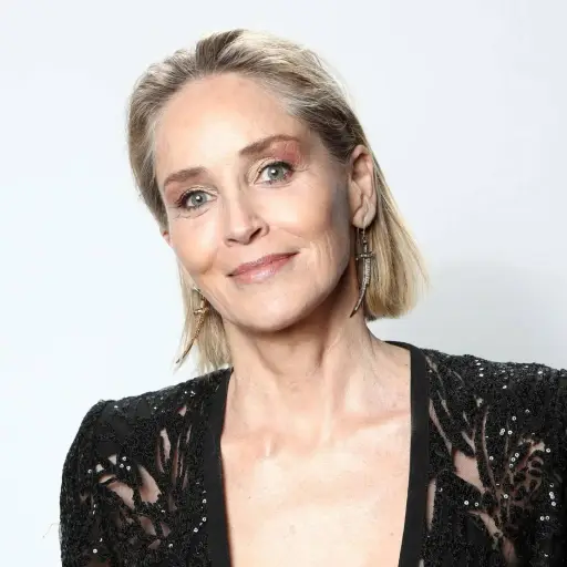 “Nunca volveré a amarte”: la frase con la que Sharon Stone detuvo la violencia de su padre