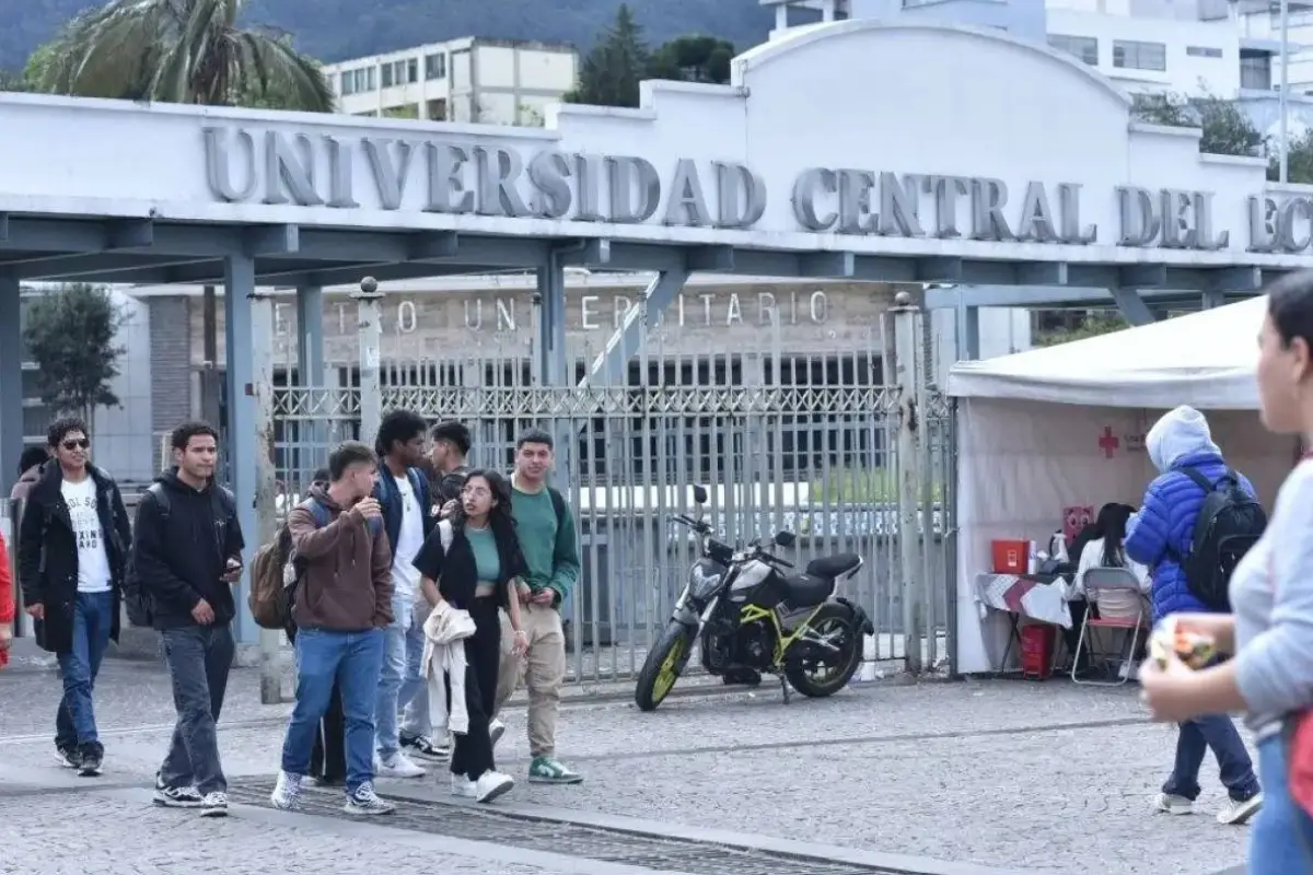 Universidad Central del Ecuador sede Galápagos Santa Cruz