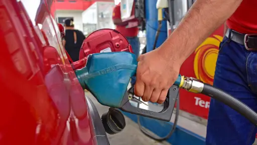 Gasolineros anticipan nueva alza en los combustibles desde el 12 de junio