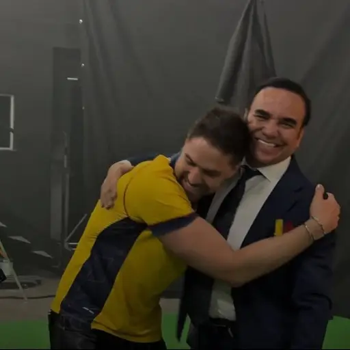 Johann Vera y Don Medardo unen generaciones en una canción que celebra el orgullo de ser ecuatoriano
