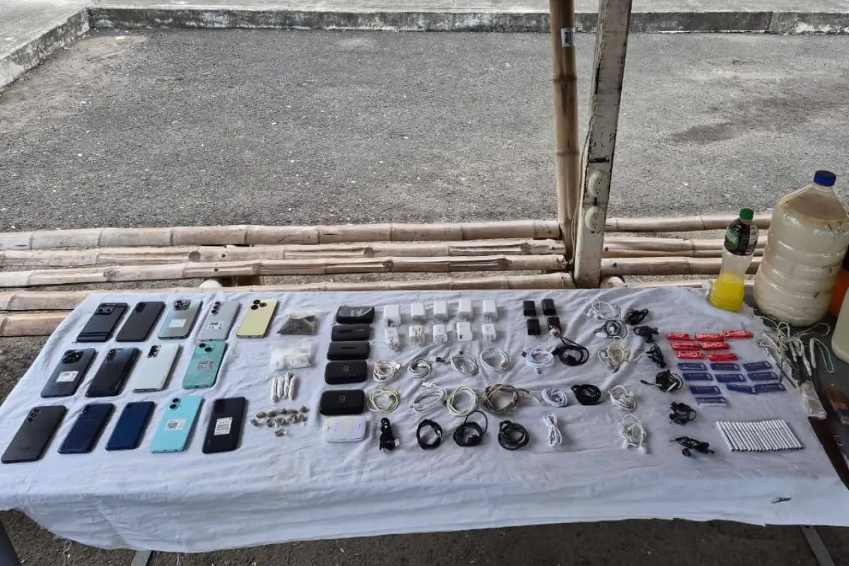 Las evidencias fueron encontradas en diferentes áreas del centro de reclusión., Cortesía