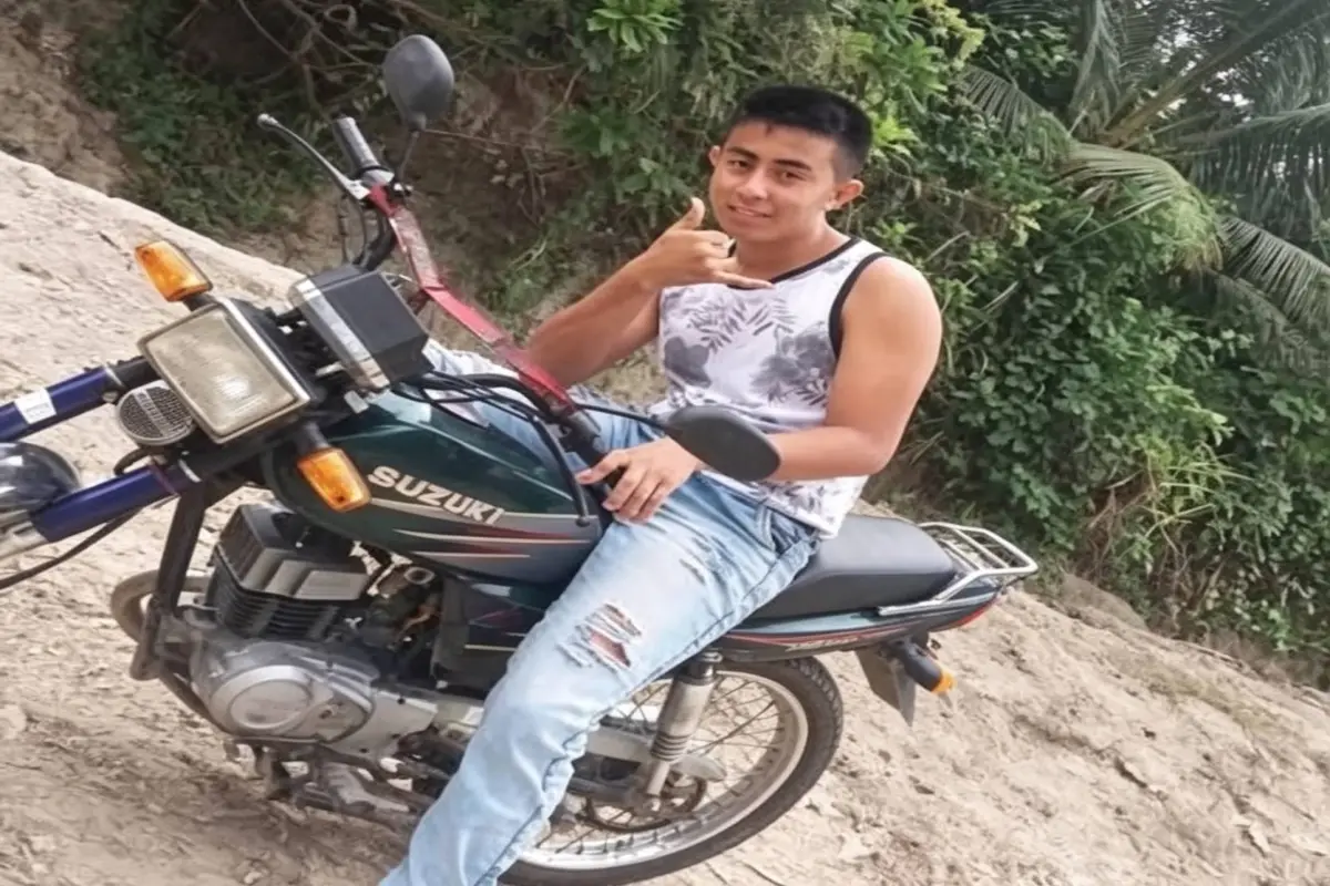 Andy Párraga falleció inmediatamente después de sufrir un accidente de tránsito., Redes sociales