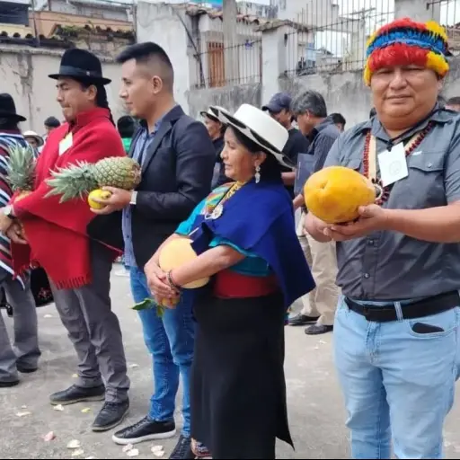 Camioneta de Marlon Vargas, presidente de la Conaie, fue arrastrada por la crecida tras caer a un río