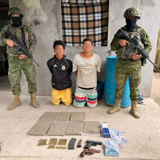 Incautan armamento y drogas en operación militar en Pedernales