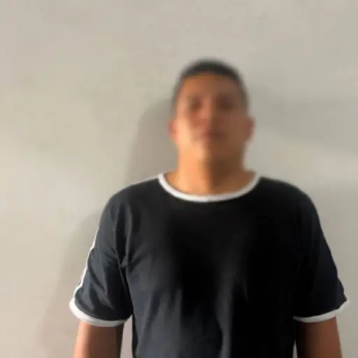 Hombre fue detenido con dos armas de fuego y un vehículo robado en Manta