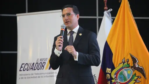 Conozca quién es Roberto Kury, el funcionario que reemplaza a Gabriela Sommerfeld