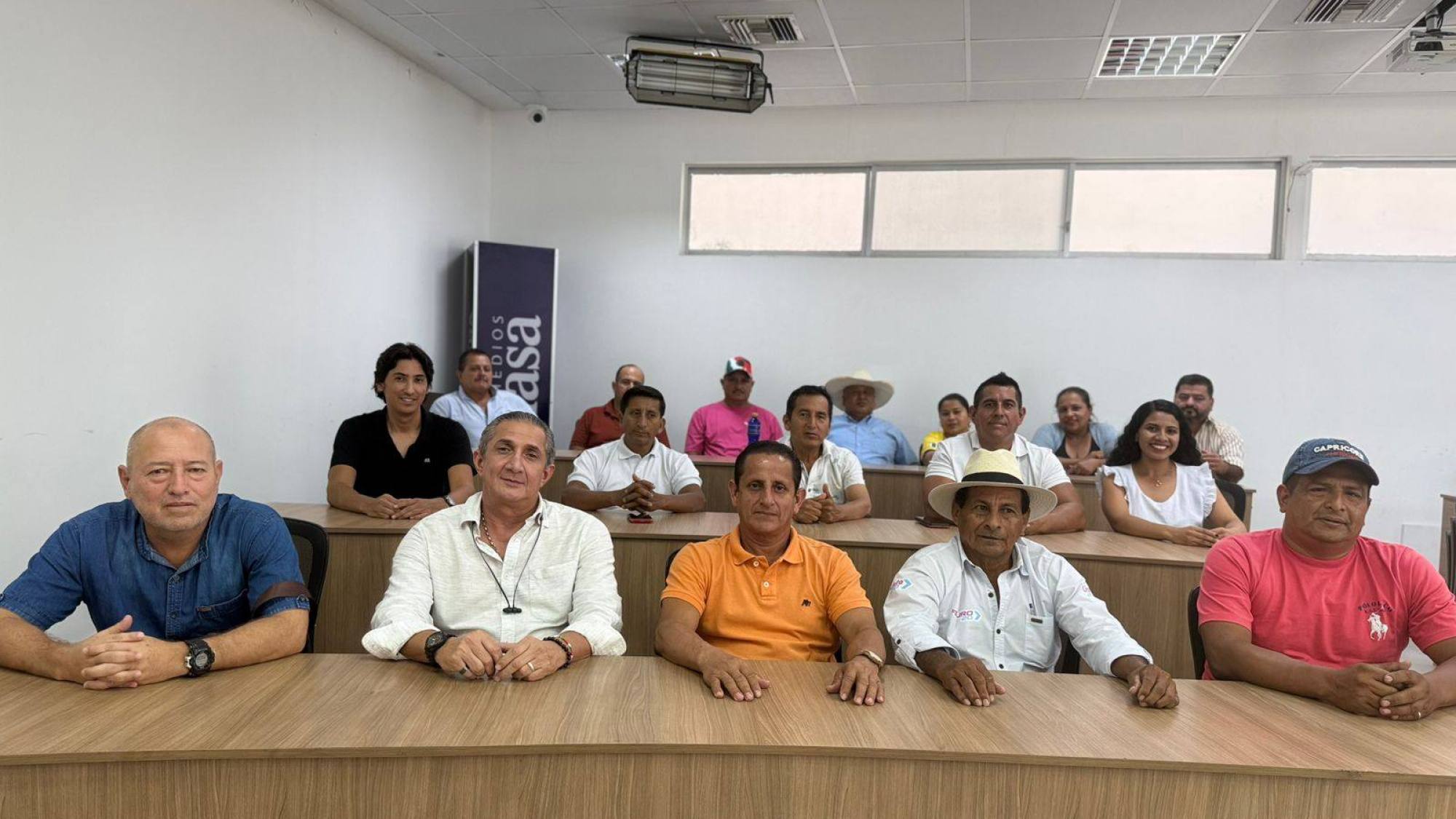 Movimiento Futuro 20 fortalece compromiso con la zona rural 